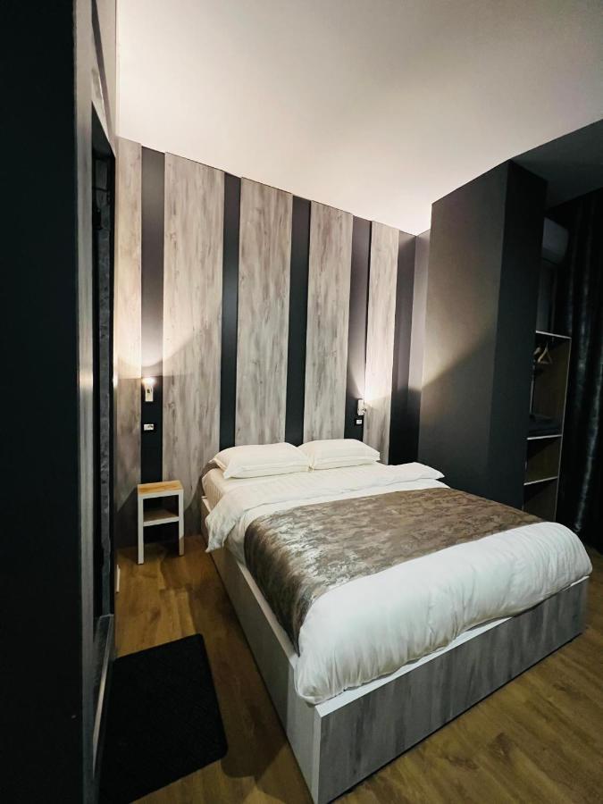 Colombia Apartments&Rooms Durres Exterior photo