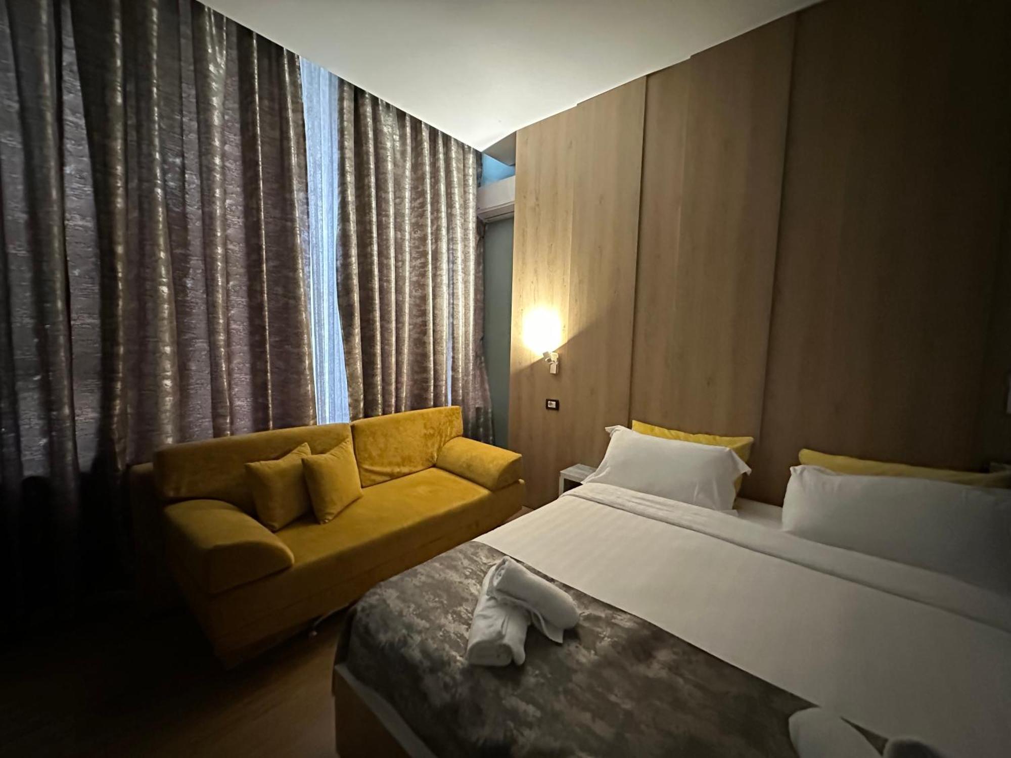 Colombia Apartments&Rooms Durres Exterior photo
